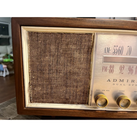 Vintage Antique Admiral  Radio Wood Dual Speaker Y3921 Working But Could Use TLC - Picture 3 of 13